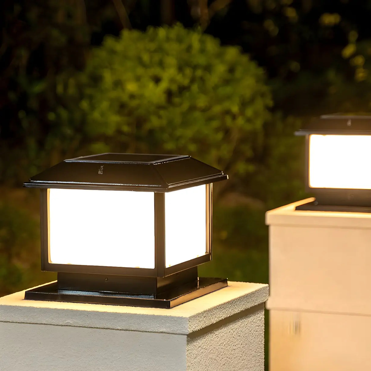 Vintage Simple Square Metal Outdoor Solar Garden Lamp Image - 5