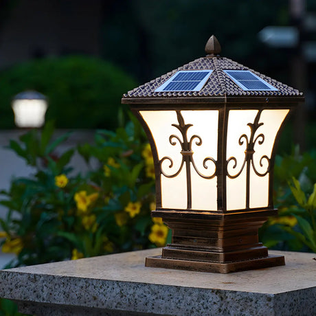 Vintage Solar Lantern Metal Outdoor Garden Table Lamp Image - 1