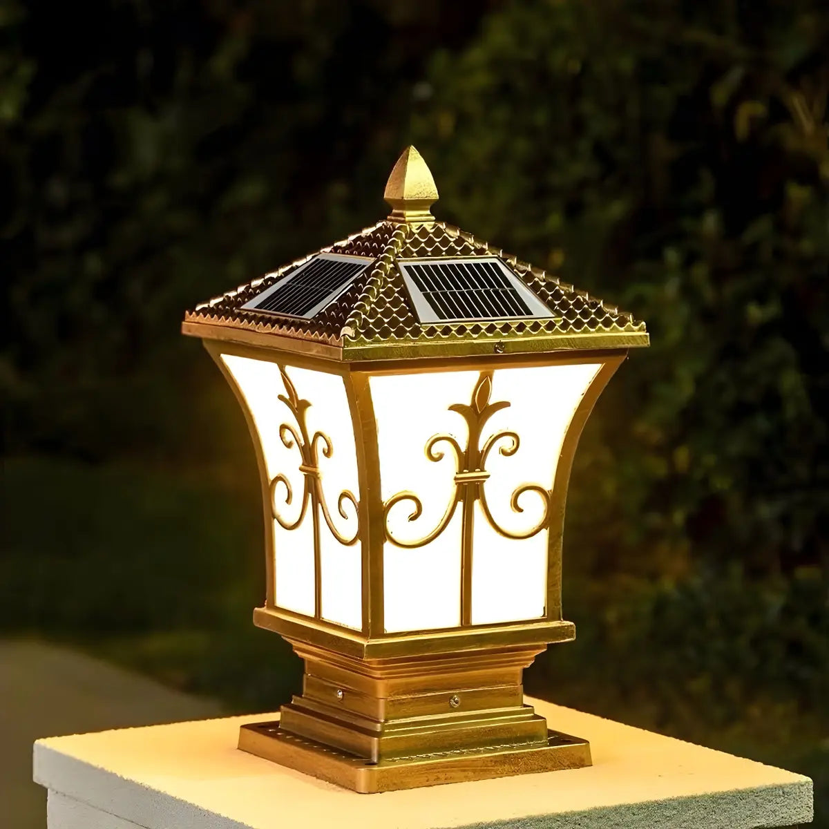 Vintage Solar Lantern Outdoor Garden Column Light Image - 2