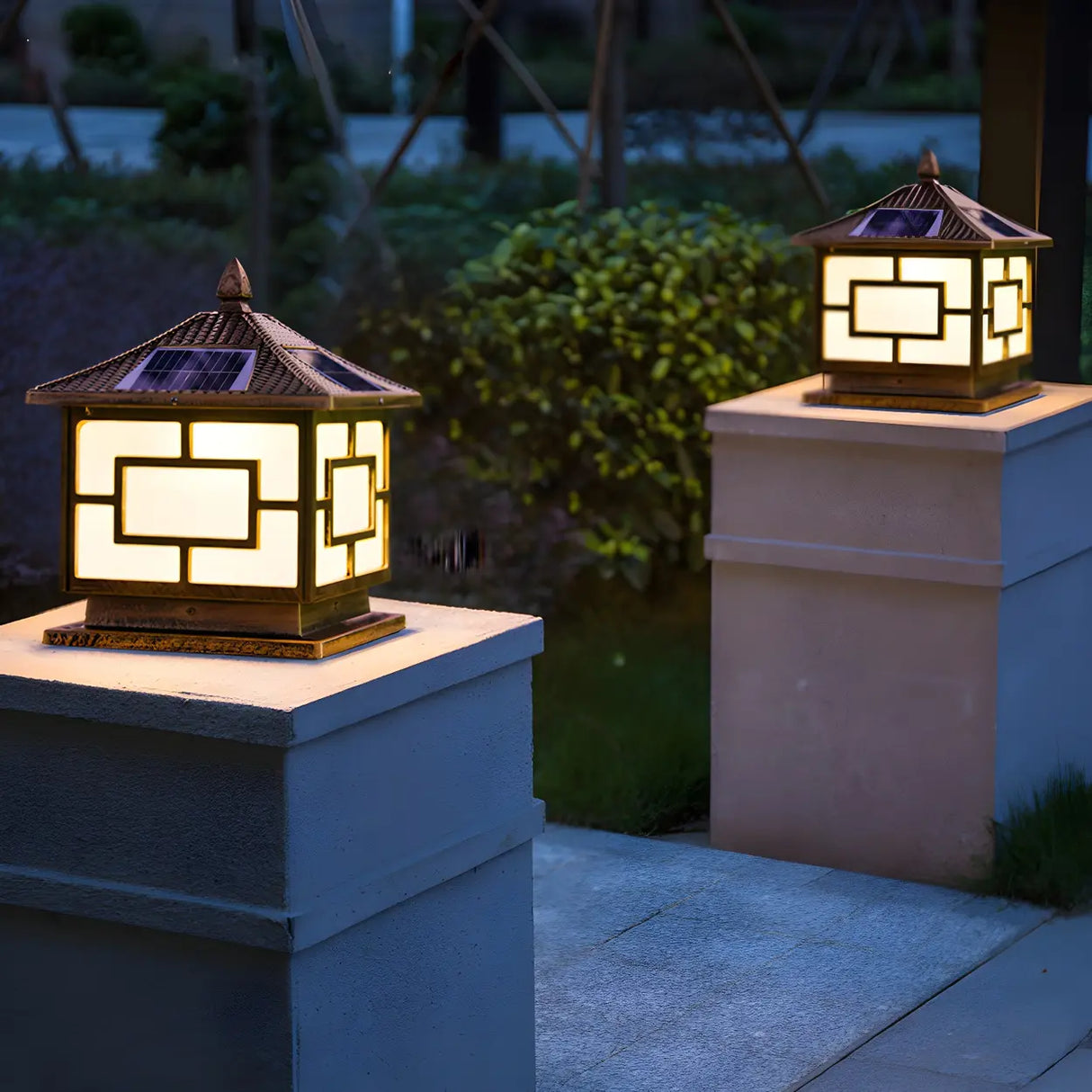 Vintage Solar-Powered Lantern Metal Outdoor Table Lamp Image - 5