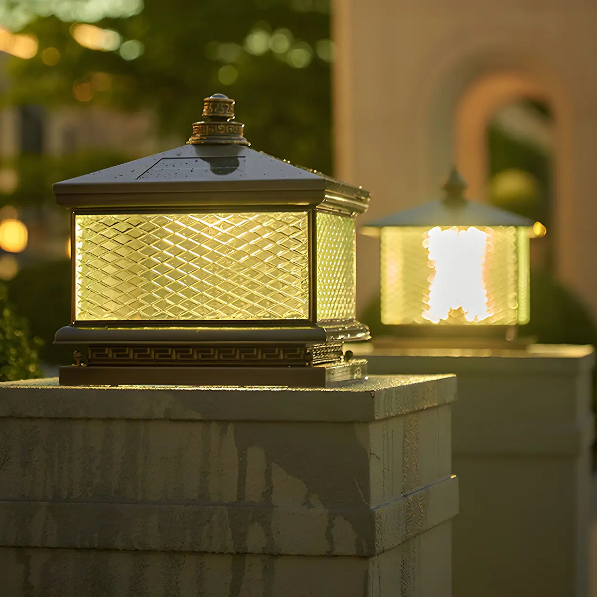 Vintage Square Glass Solar Lantern Bronze Outdoor Lamp Image - 3