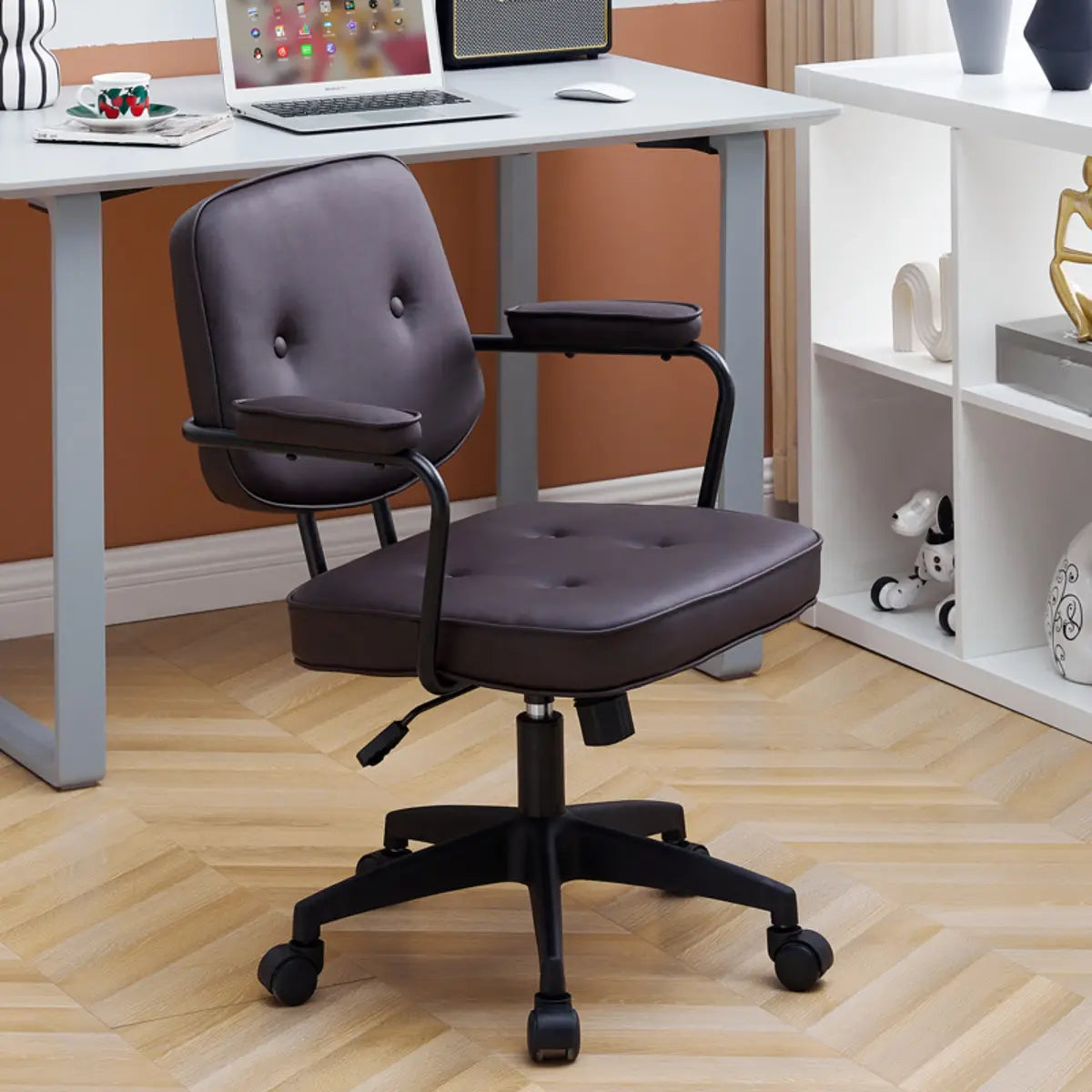 Waterproof Executive Mauve Faux Leather Office Chair Image - 14