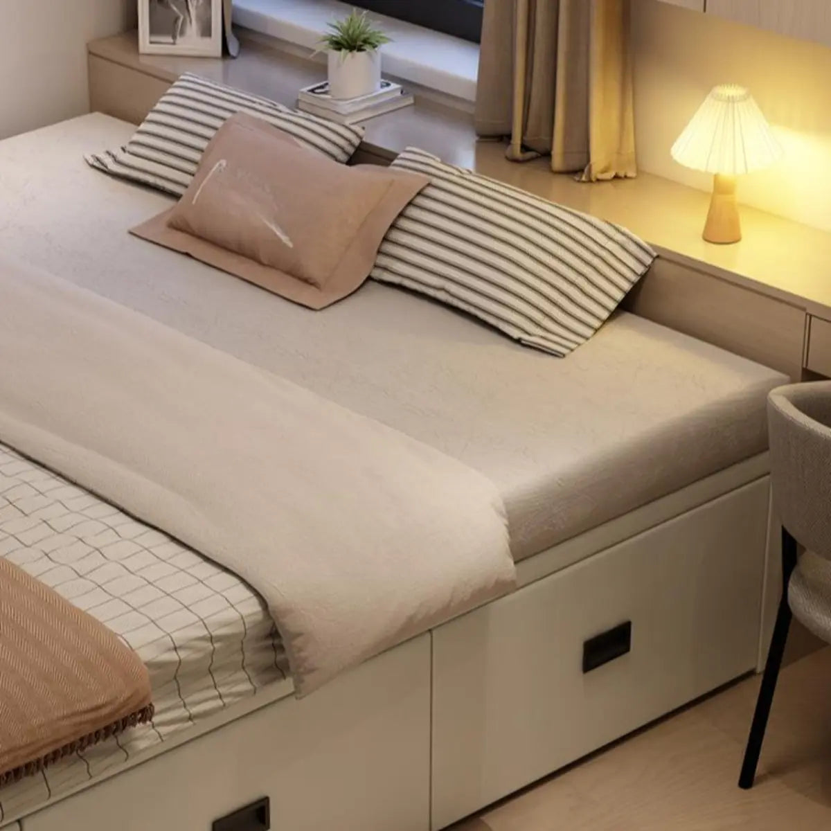 White Double Modern Wooden Storage Bed with Drawers Image - 7