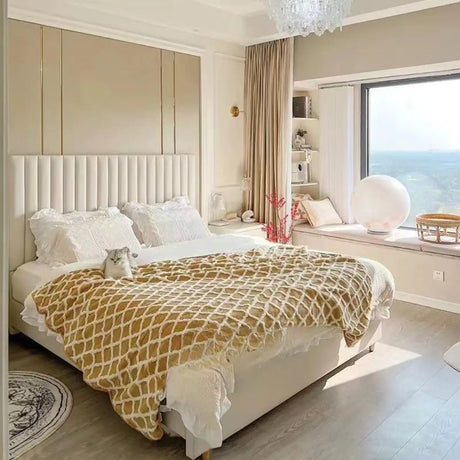 White King Rectangular Fabric Upholstered Panel Bed Image - 1