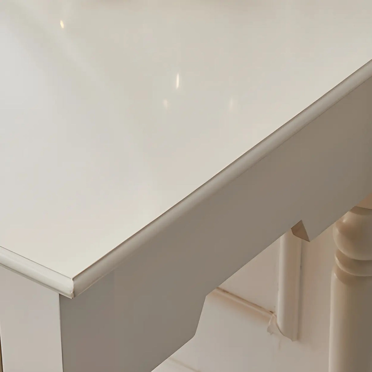 White Pine Wood Makeup Vanity with Drawers and Stools Image - 8