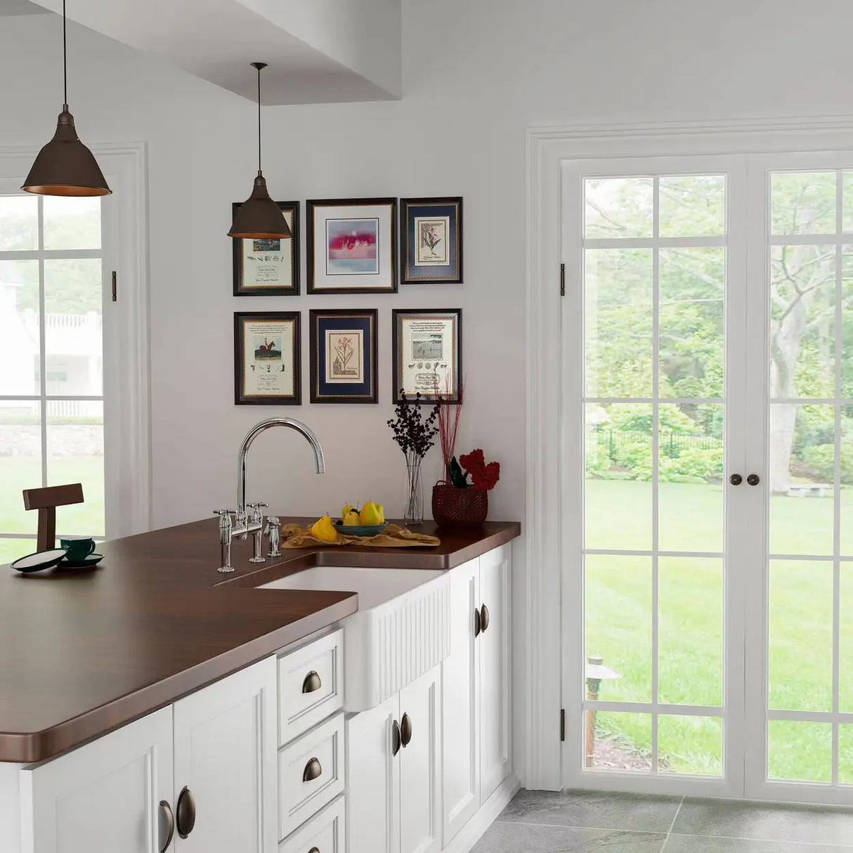 White Sound Dampening Rectangular Quartz Apron Sink Image - 13