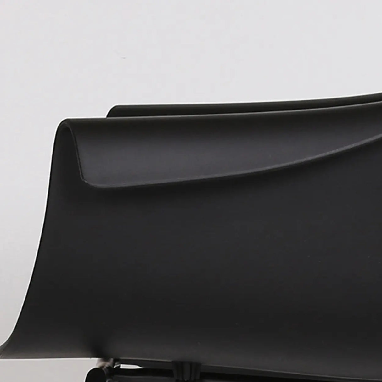 Yellow Casual Comfortable Curved Iron Office Chairs Image - 12